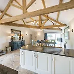 Kingfisher Holiday home *
